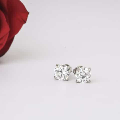 Silver solitaire studs